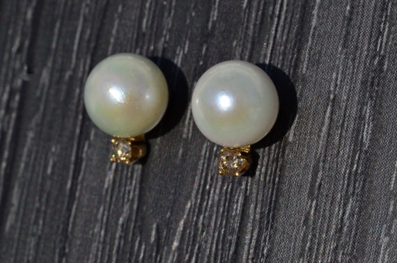Ladies Pearl and Diamond Stud Earrings in 14K - image 2