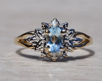 Aquamarine and Diamond Ring in Yellow Gold