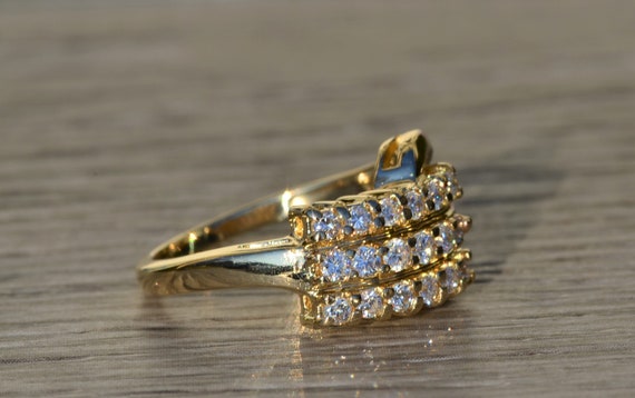 Ladies Vintage 14K Yellow Gold Diamond Ring - image 5