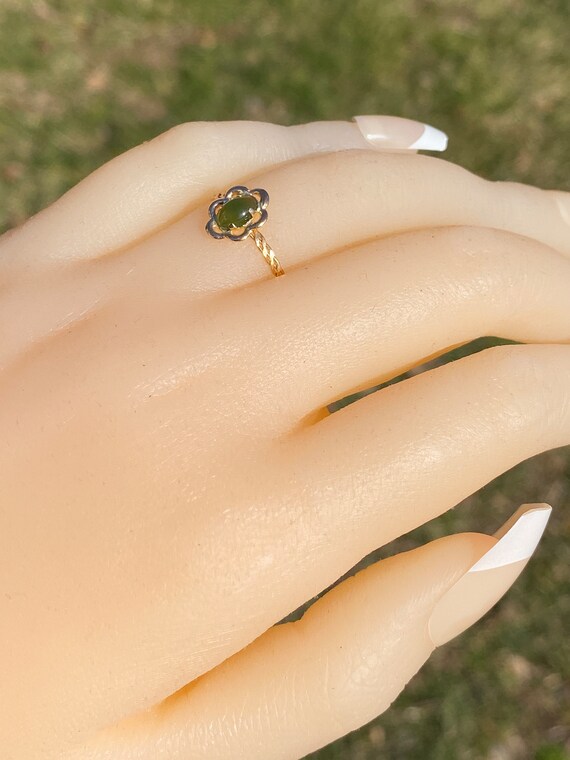 Nephrite Ring in Yellow Gold - image 8