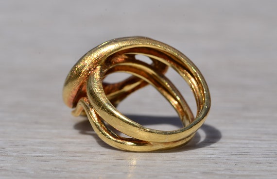 Ladies 18K Yellow Gold Snake Ring set with Peridot - image 3
