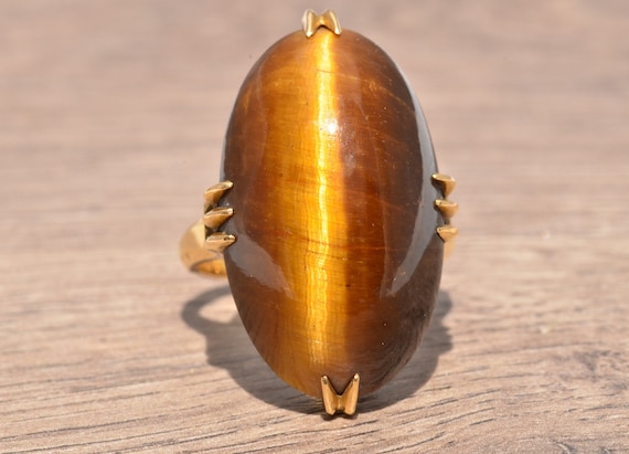 Amazing Tigers Eye Cabochon Ring
