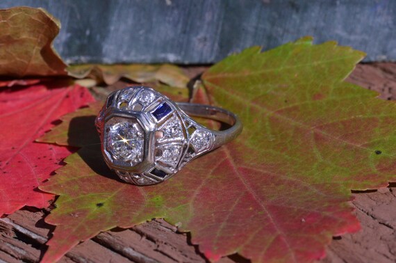 Platinum and 14 Karat Filigree Ring set with Sapp… - image 6