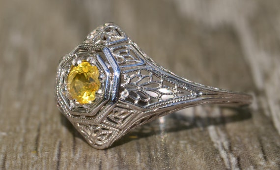 Antique Filigree Ring set with Natural Yellow Sap… - image 2