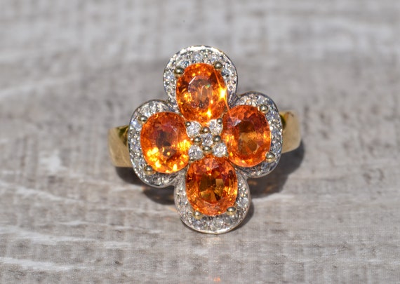 Charming Mandarin Garnet Ring with Diamonds