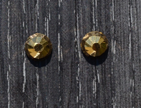 22 Karat Faceted Gold Stud Earrings - image 1