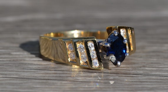 Ladies 14K Gold Sapphire and Diamond Ring - image 5