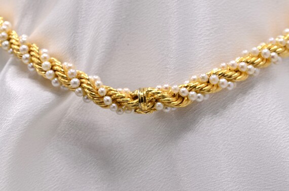 Classic Pearl and Rope Chain Woven Necklace in Ye… - image 4