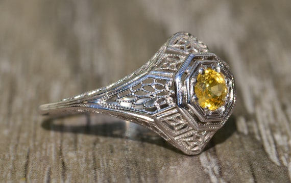 Antique Filigree Ring set with Natural Yellow Sap… - image 5