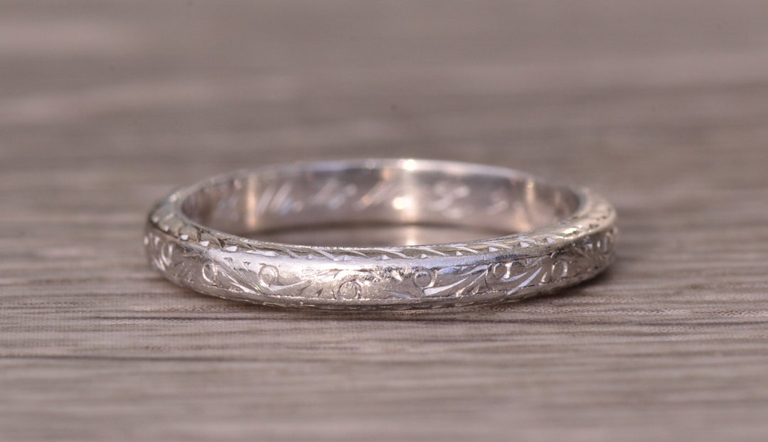 Antique Platinum Hand Engraved Wedding Band - Etsy