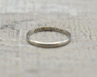 Ladies Antique Platinum Wedding Band UK