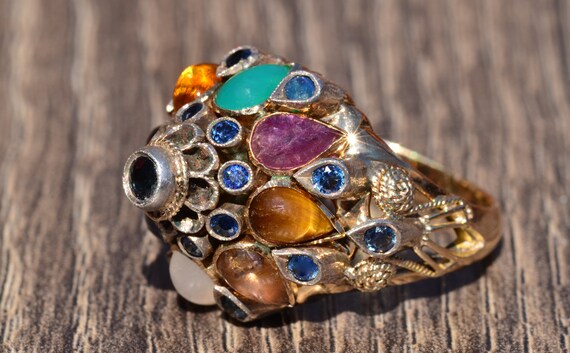 Antique Princess ring set with Sapphire Center - image 6