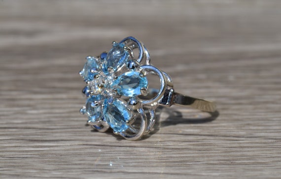 Ladies 14K Aquamarine and Diamond Floral Ring - image 2