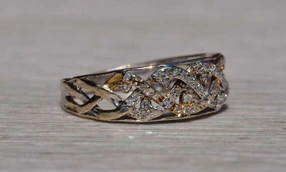 Antique White Gold Weaved Diamond Ring - image 5