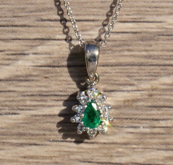 Ladies Vintage Emerald and Diamond Teardrop Penda… - image 1