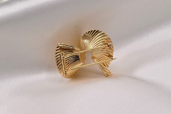 Yellow Gold Tiffany and Company Signed Brooch - image 3