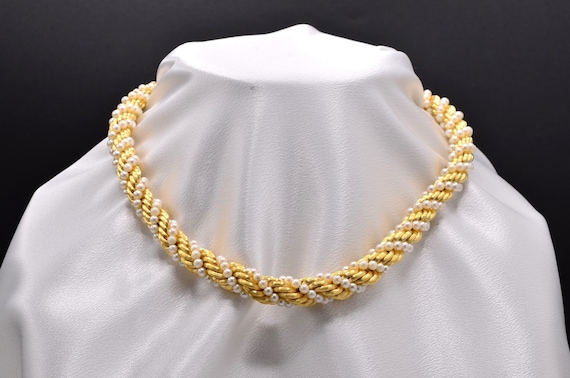 Classic Pearl and Rope Chain Woven Necklace in Ye… - image 1