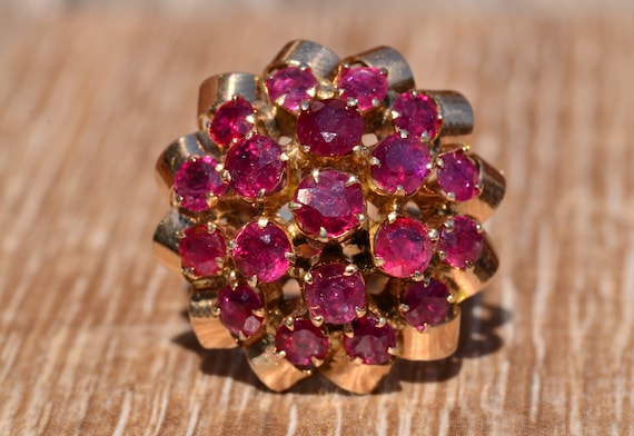 Antique ruby cluster ring deals