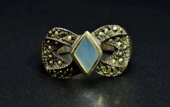 Vintage Mother of Pearl Ring in Silver - image 1