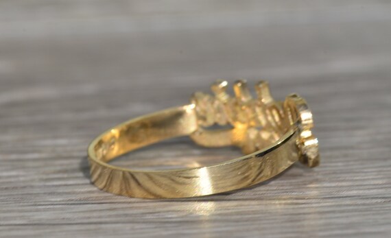 Ladies 14K Yellow Gold Debbie Name Ring - image 4