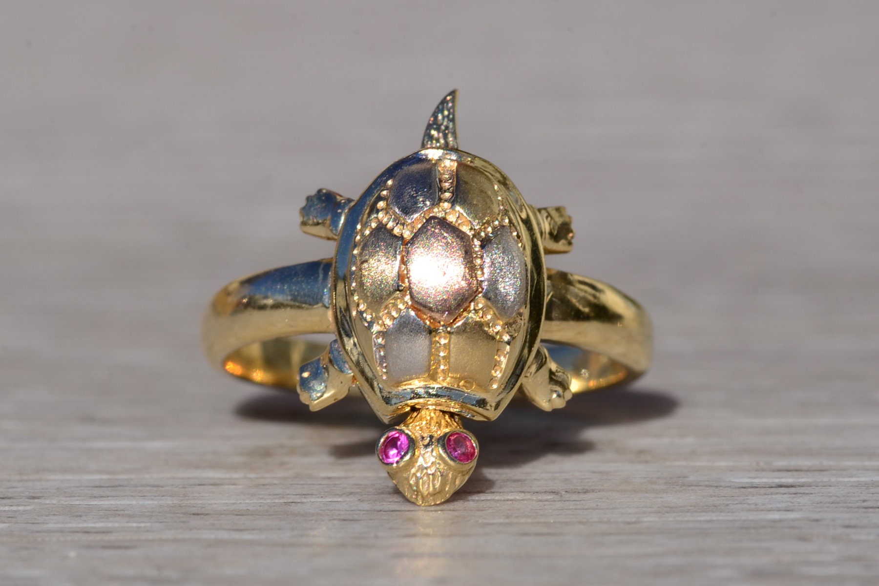 Ladies 14K Gold Moving Turtle Ring Set With Rubies Etsy India