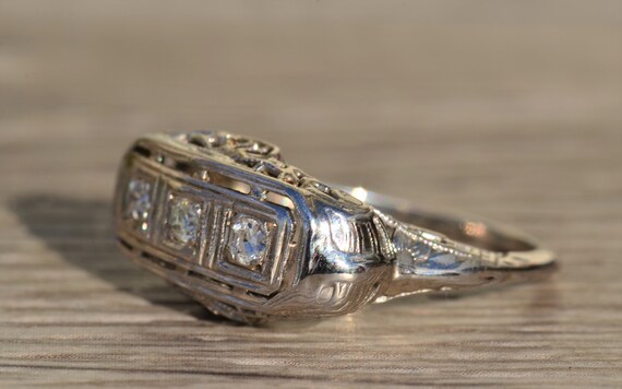 Antique Ladies Three Diamond Ring in 14K White Go… - image 2