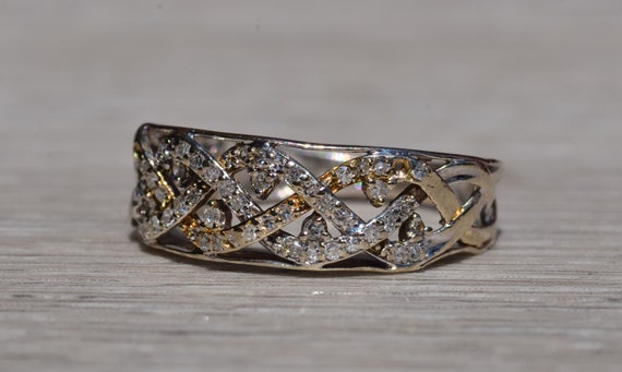 Antique White Gold Weaved Diamond Ring - image 2