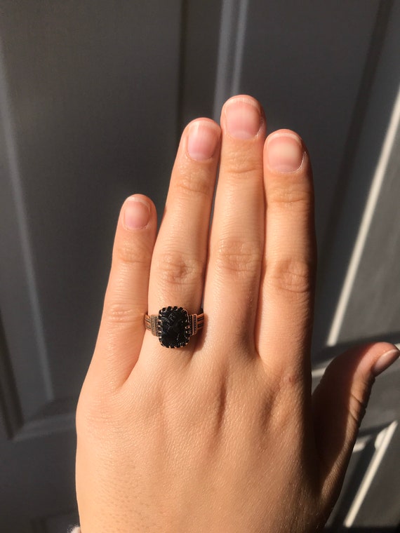 Victorian Rose Gold Ring set with Onyx Intaglio - image 6