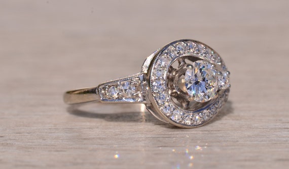 Ladies Vintage 14K Diamond Engagement Ring - image 5