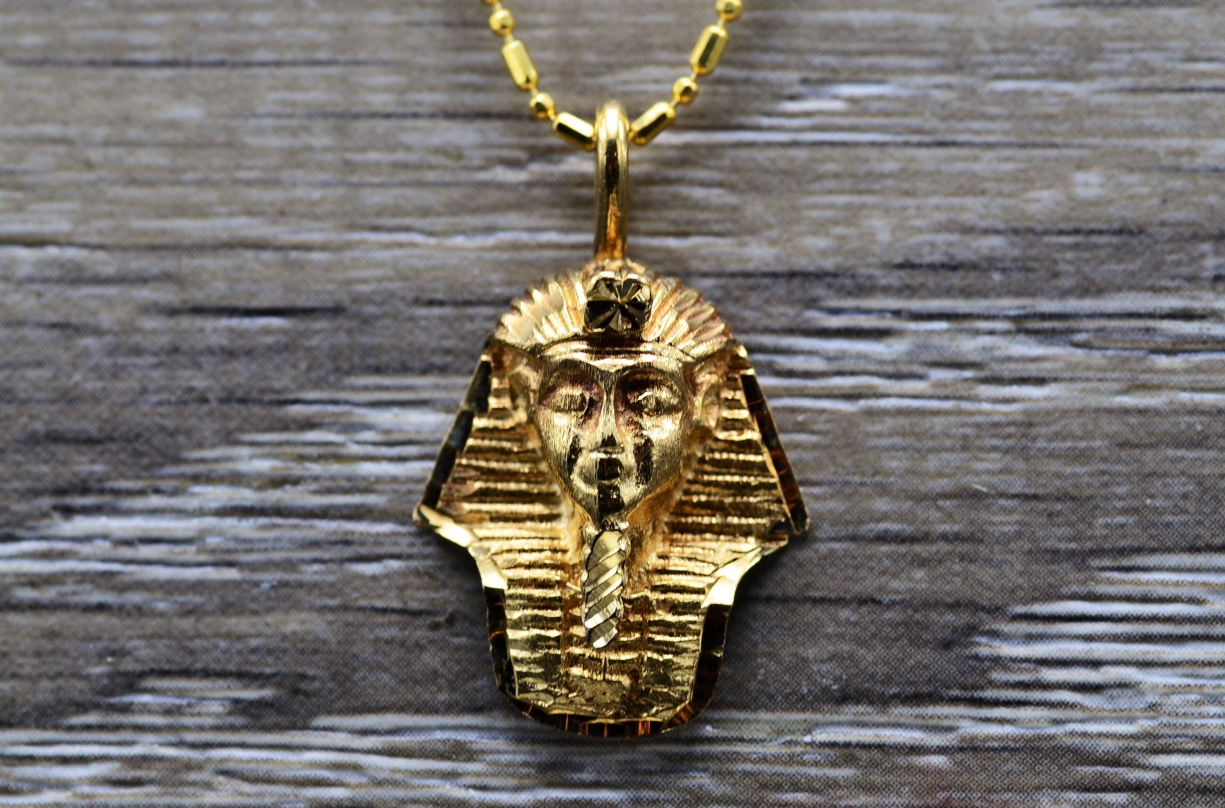 Gold Pharaoh Pendant 