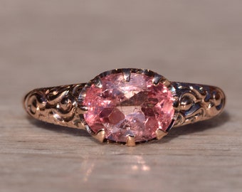 Antique Ladies 14K Rose Gold Ring set with Pink Tourmaline