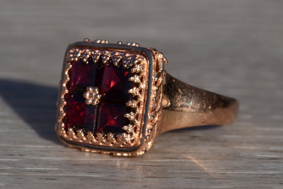 Ladies Antique Rose Gold and Garnet Cocktail Ring - image 2