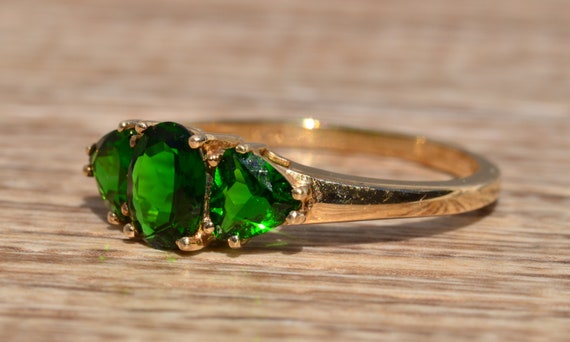 Chrome Diopside Three Stone Ring - image 5