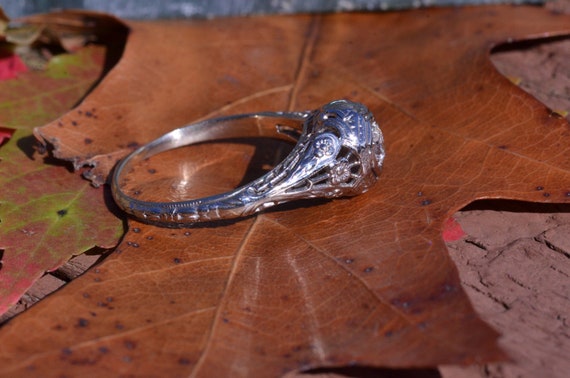 Antique Filigree Engagement Ring in 18 Karat Whit… - image 3