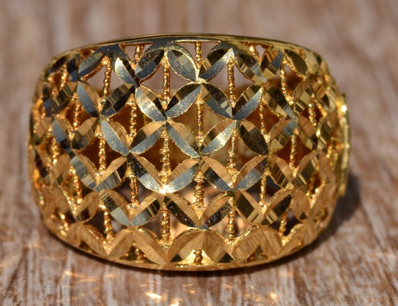 Diamond Cut Pierced Filigree Ring in Yellow Gold - image 1