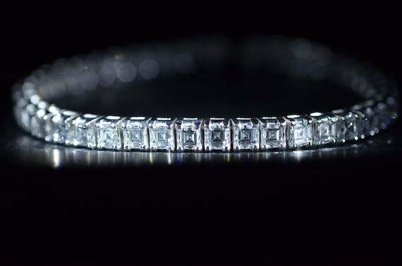 Outstanding Square Emerald Cut Diamond Bracelet '… - image 1