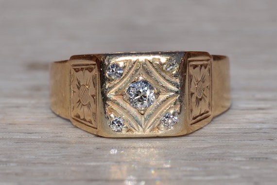 Antique 14K Yellow Gold Ring set with Diamonds - image 1