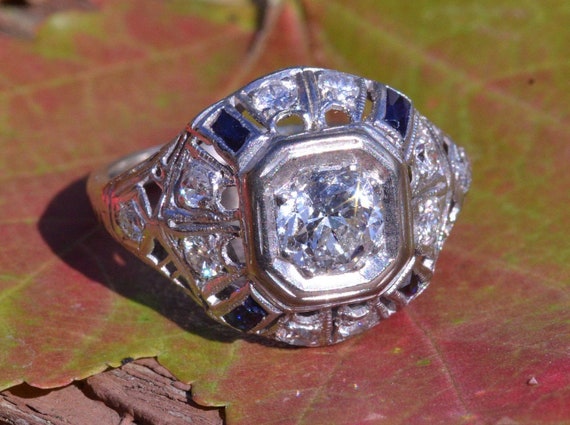 Platinum and 14 Karat Filigree Ring set with Sapp… - image 1
