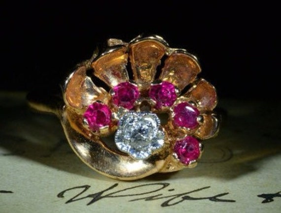 Early Retro Rose Gold Ring with peacock shape - image 1
