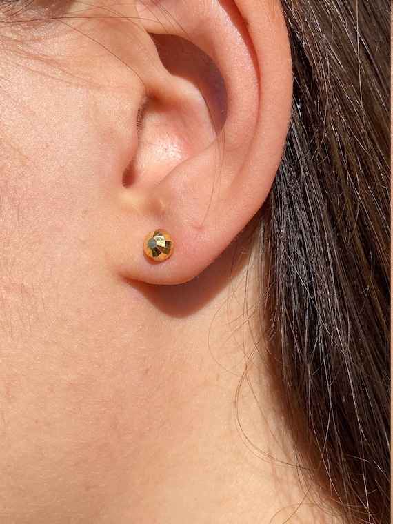 22 Karat Faceted Gold Stud Earrings - image 3