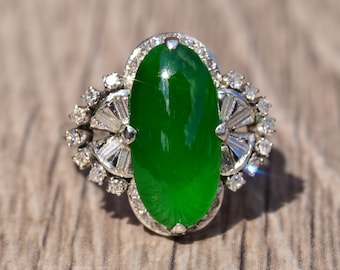 Outstanding Signed Imperial Fei Cui A Jadeite Jade Ring in Platinum set with Diamonds