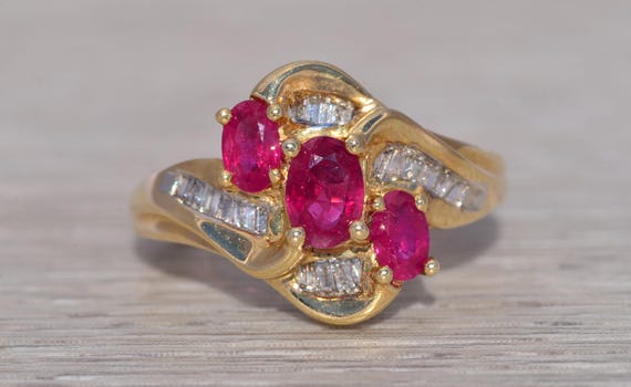 Past Present Future Ruby & Diamond Ring set with … - image 6