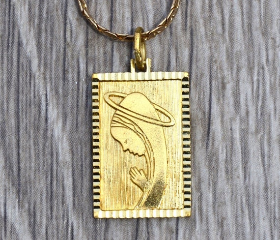 Yellow Gold Filled Religious Plaque Necklace - Etsy Israel