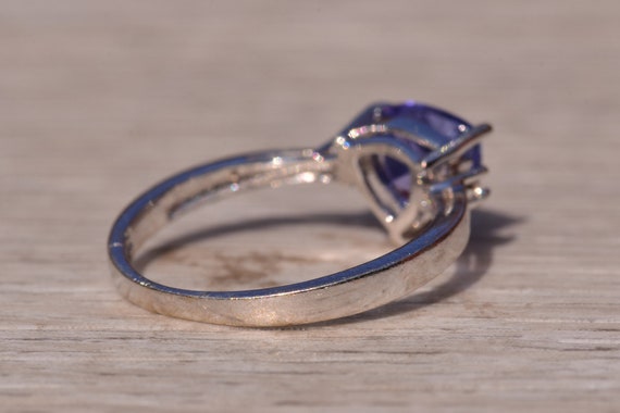 Tanzanite and Diamond Ring in White Gold - image 4