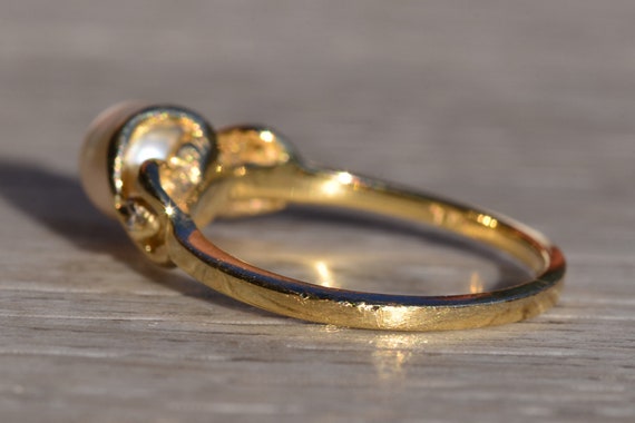 Ladies Yellow Gold Pearl and Diamond Ring - image 3