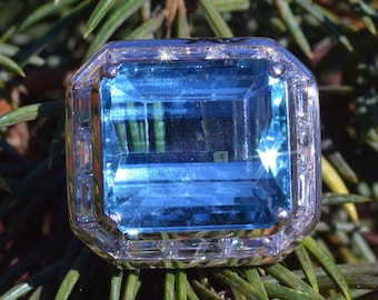 Antique Platinum Ring Set With Aquamarine and Baguette Cut Diamonds
