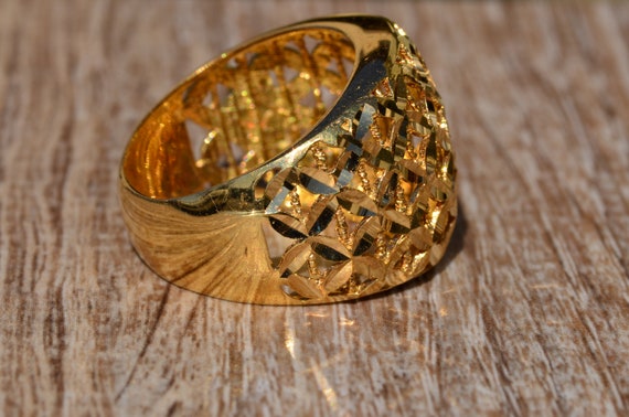 Diamond Cut Pierced Filigree Ring in Yellow Gold - image 3