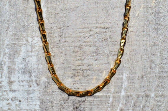 22 Karat Yellow Gold Specialty Chain - image 1