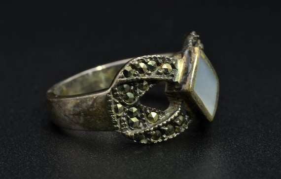 Vintage Mother of Pearl Ring in Silver - image 2