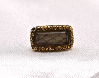 Antique Georgian Mourning Brooch in Yellow Gold